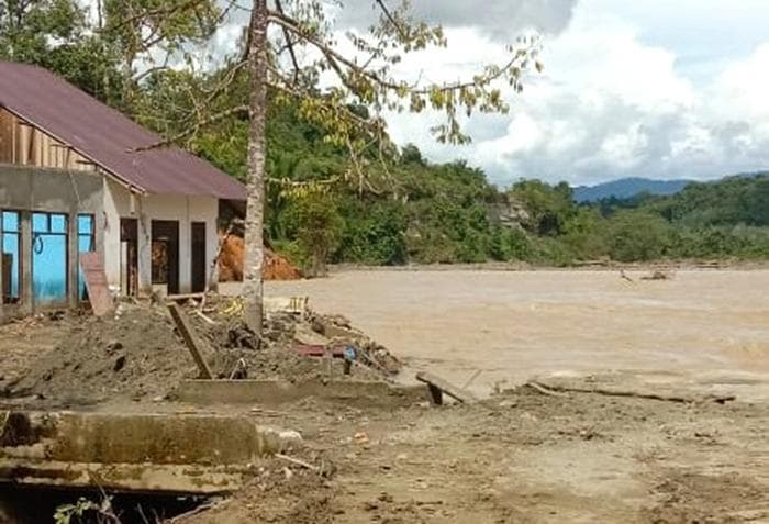 Desa Lawet Aceh Barat Terancam Hilang Akibat Erosi Pasca Banjir Bandang