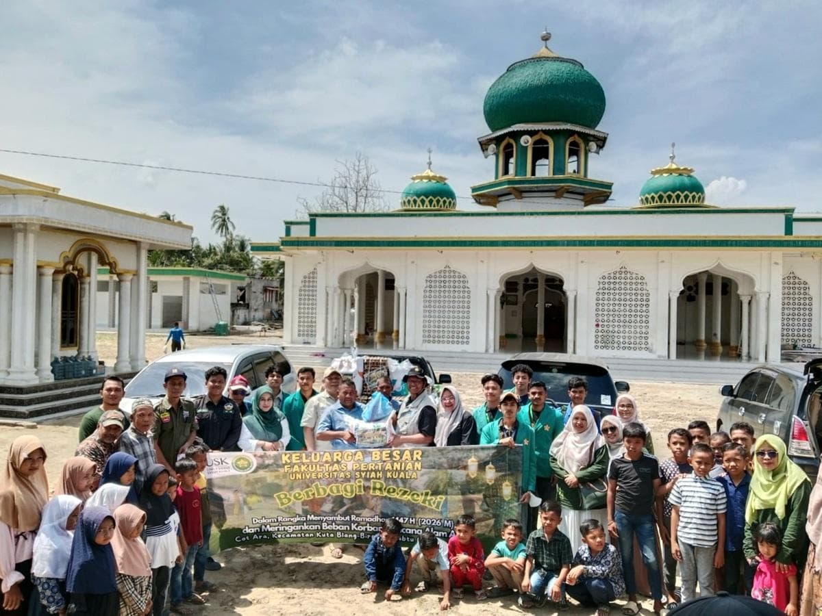 Fakultas Pertanian USK Bantu Korban Banjir Bireuen Jelang Ramadan