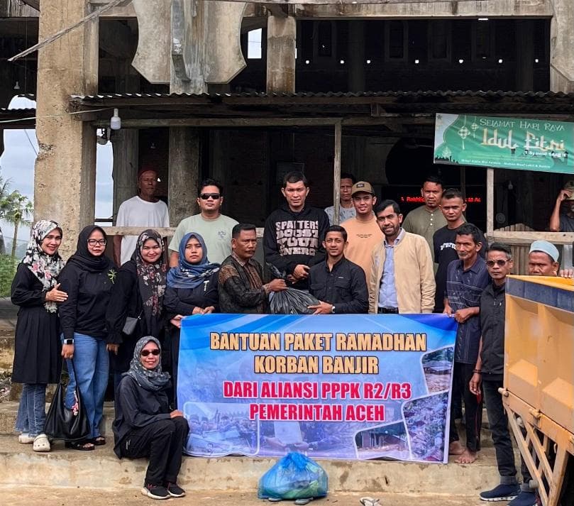 P3K Paruh Waktu Aceh Salurkan 100 Paket Ramadhan untuk Korban Banjir Langkahan