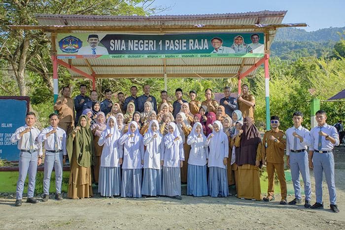 Bawaslu Aceh Selatan Edukasi Pemilih Pemula di SMA Negeri 1 Pasie Raja