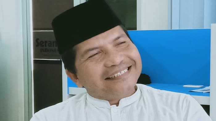 Lem Faisal Serahkan 100 Paket Sembako untuk Warga Aceh Barat Pasca Bencana