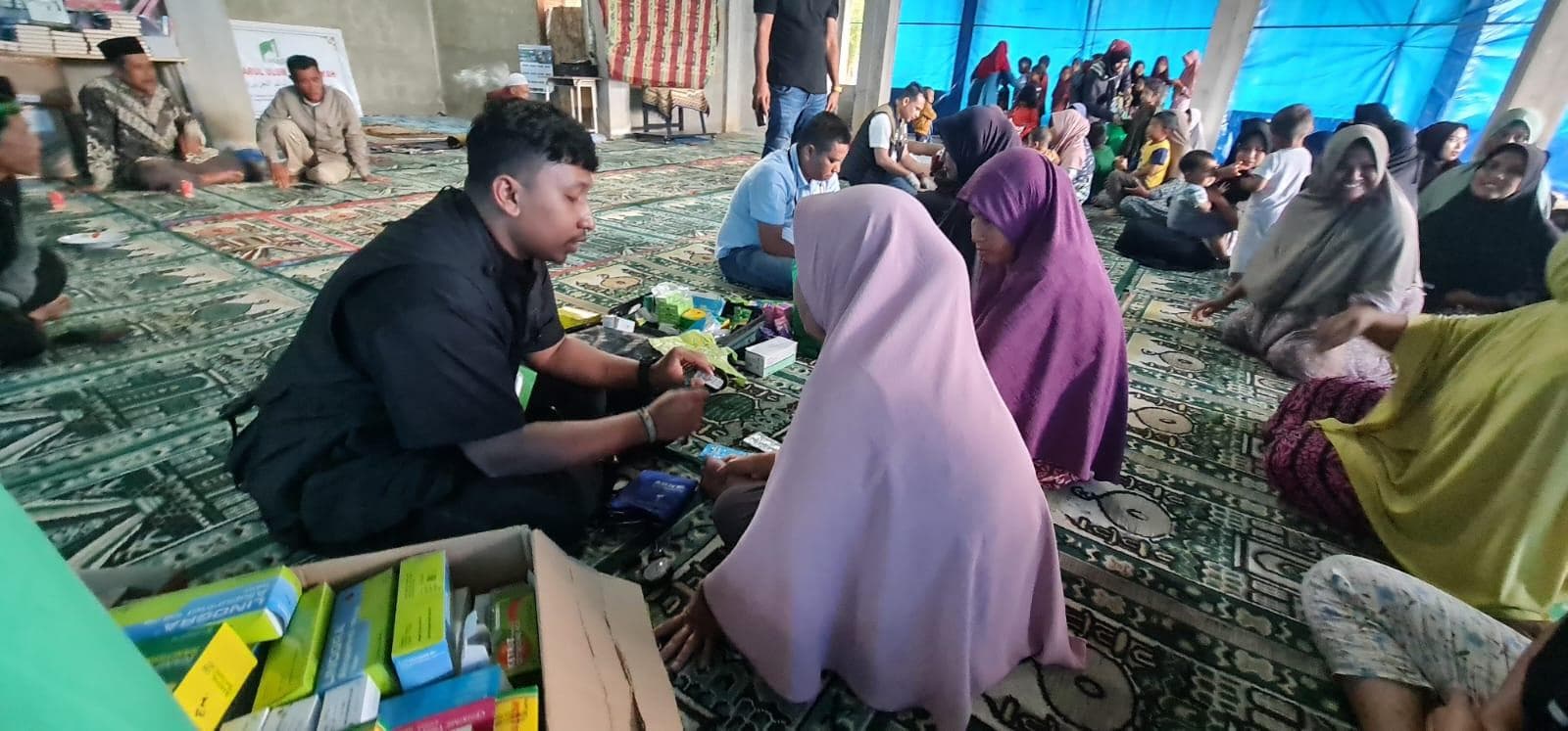 Tim Medis PKB dan HRD Peduli Beri Pengobatan Gratis untuk Pengungsi di Aceh Tengah