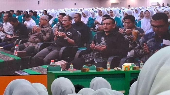671 Mahasiswa Umuslim Bantu Sekolah Terdampak Banjir di Bireuen