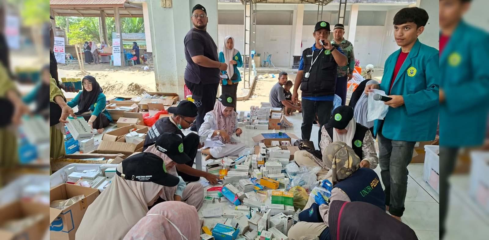 Ratusan Pengungsi Pante Lhong Bireuen Jalani Pemeriksaan Kesehatan dan Pengobatan Gratis