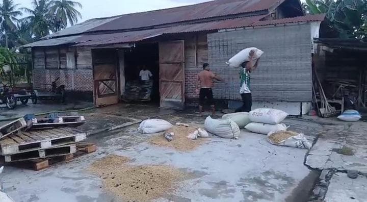 Murid TK Aceh Tengah Belajar di Gudang Padi Pasca Bencana Hidrometeorologi
