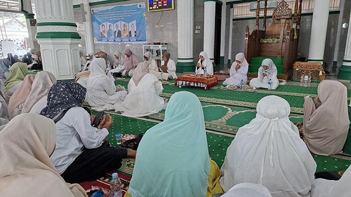 1.640 Ibu di Pidie Berdoa Bersama, DP3AKB Beri Dukungan Psikososial Korban Banjir