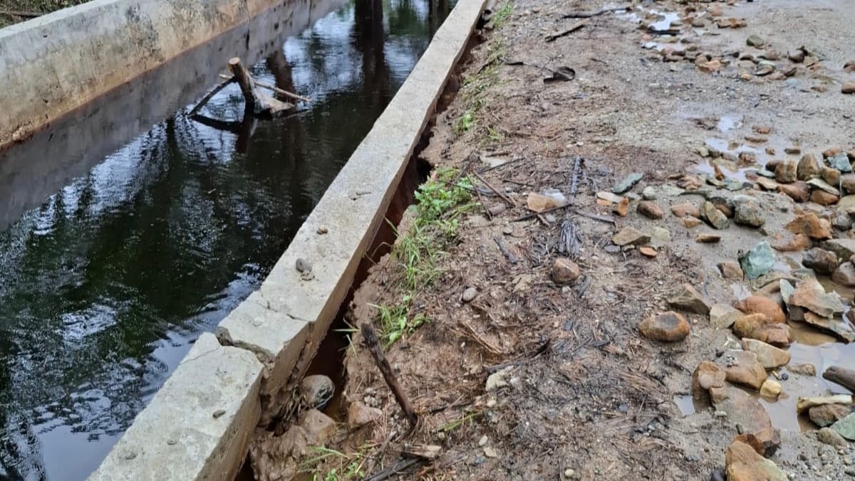 Baru Dikerjakan, Proyek Rp 4 Miliar di Trumon Sudah Rusak