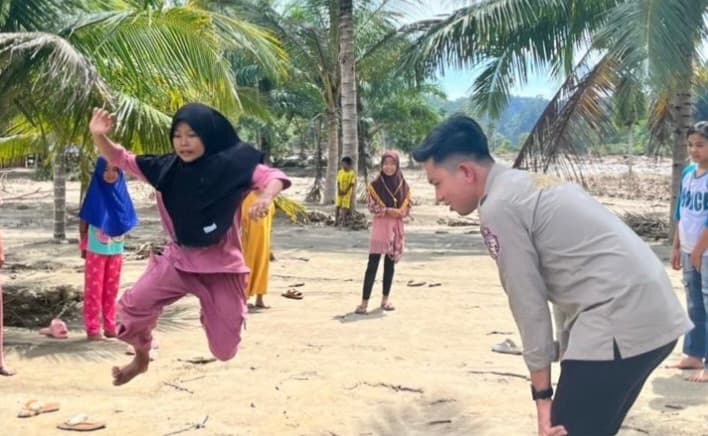 Forum GenRe Aceh Berikan Dukungan Psikososial untuk Anak Korban Banjir