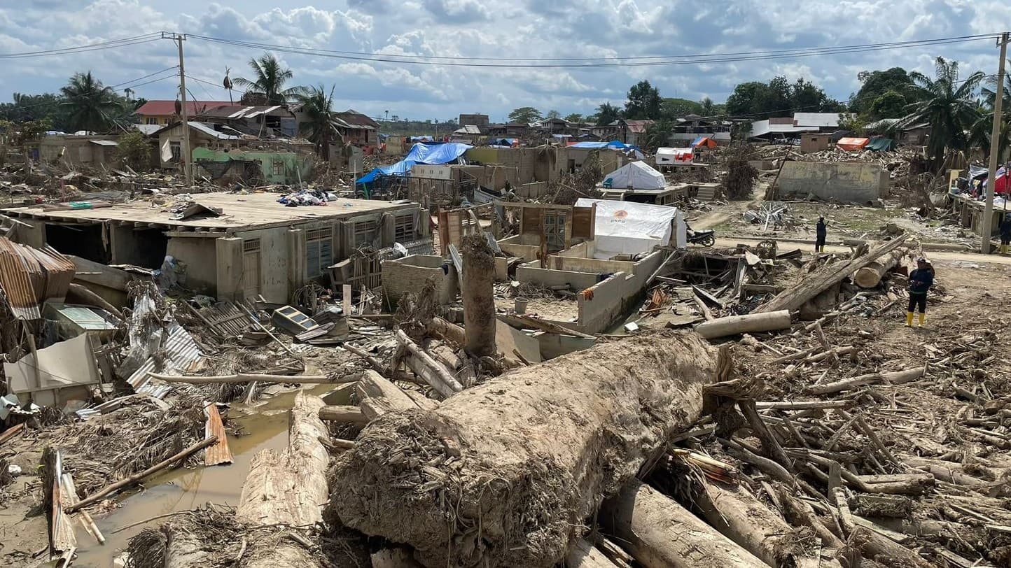 Warga Aceh Tamiang Bertahan di Pengungsian Pasca Banjir Bandang