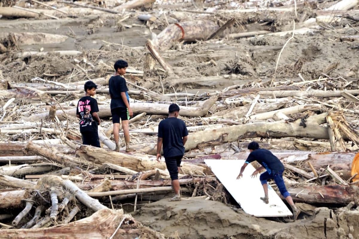 Kacabdis Aceh Timur Minta Kampus Bebaskan SPP Mahasiswa Korban Banjir