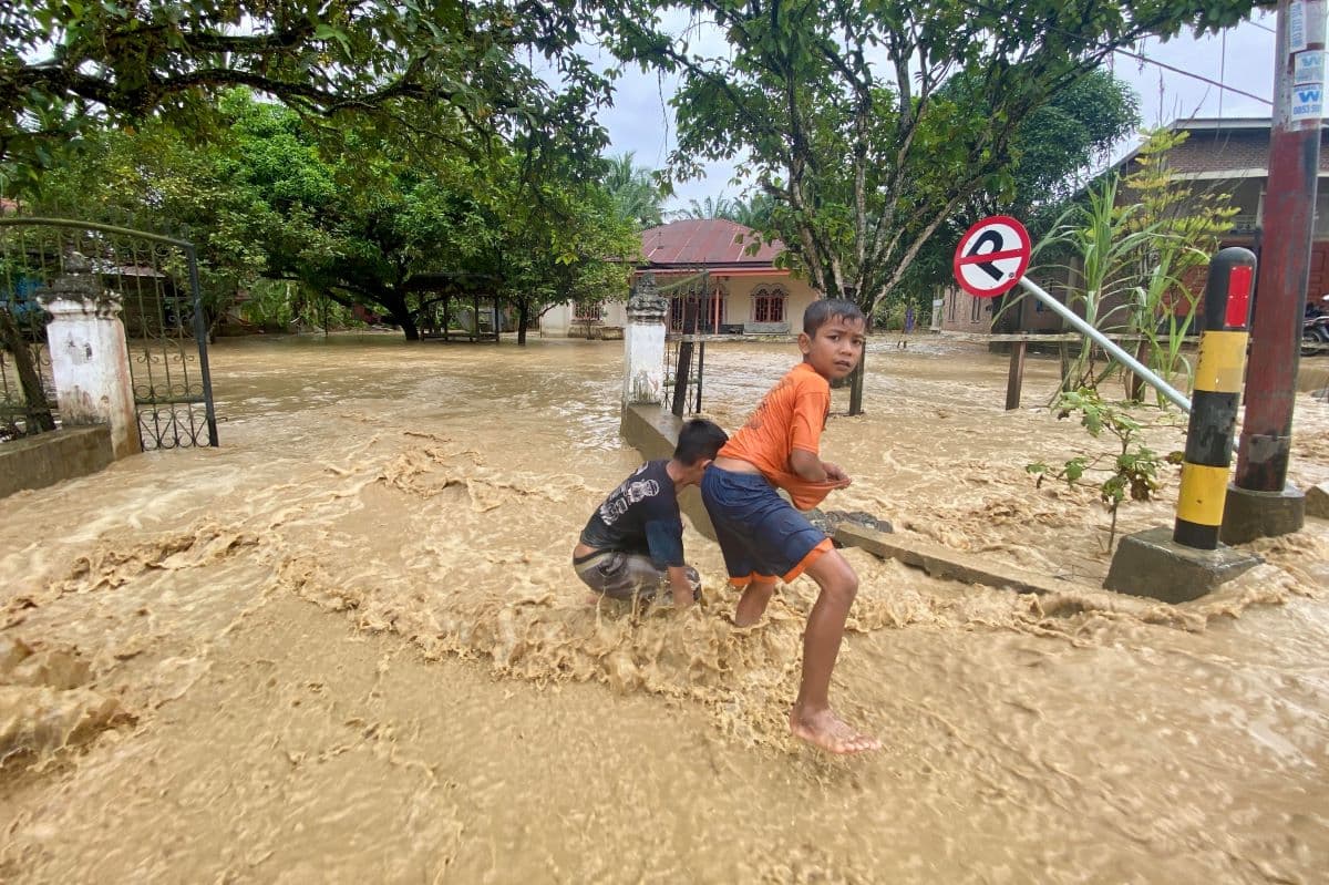 Lima Tanggul Krueng Peuto Jebol, 7 Gampong di Lhoksukon Terendam Banjir