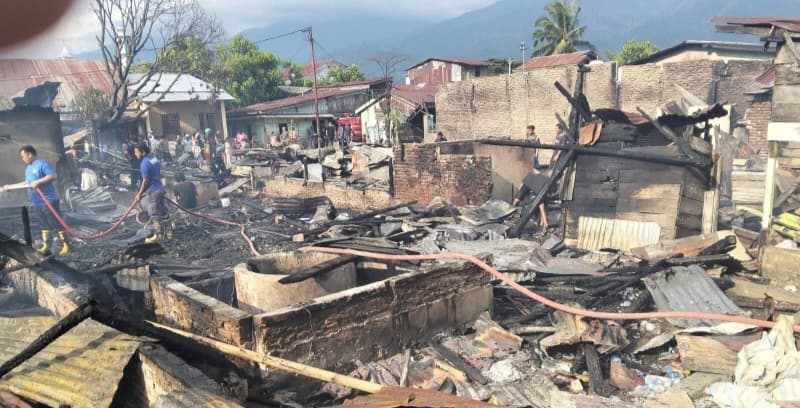 11 Rumah Warga Desa Kota Kutacane Terbakar, 6 Rusak Berat Akibat Pembakaran Sampah