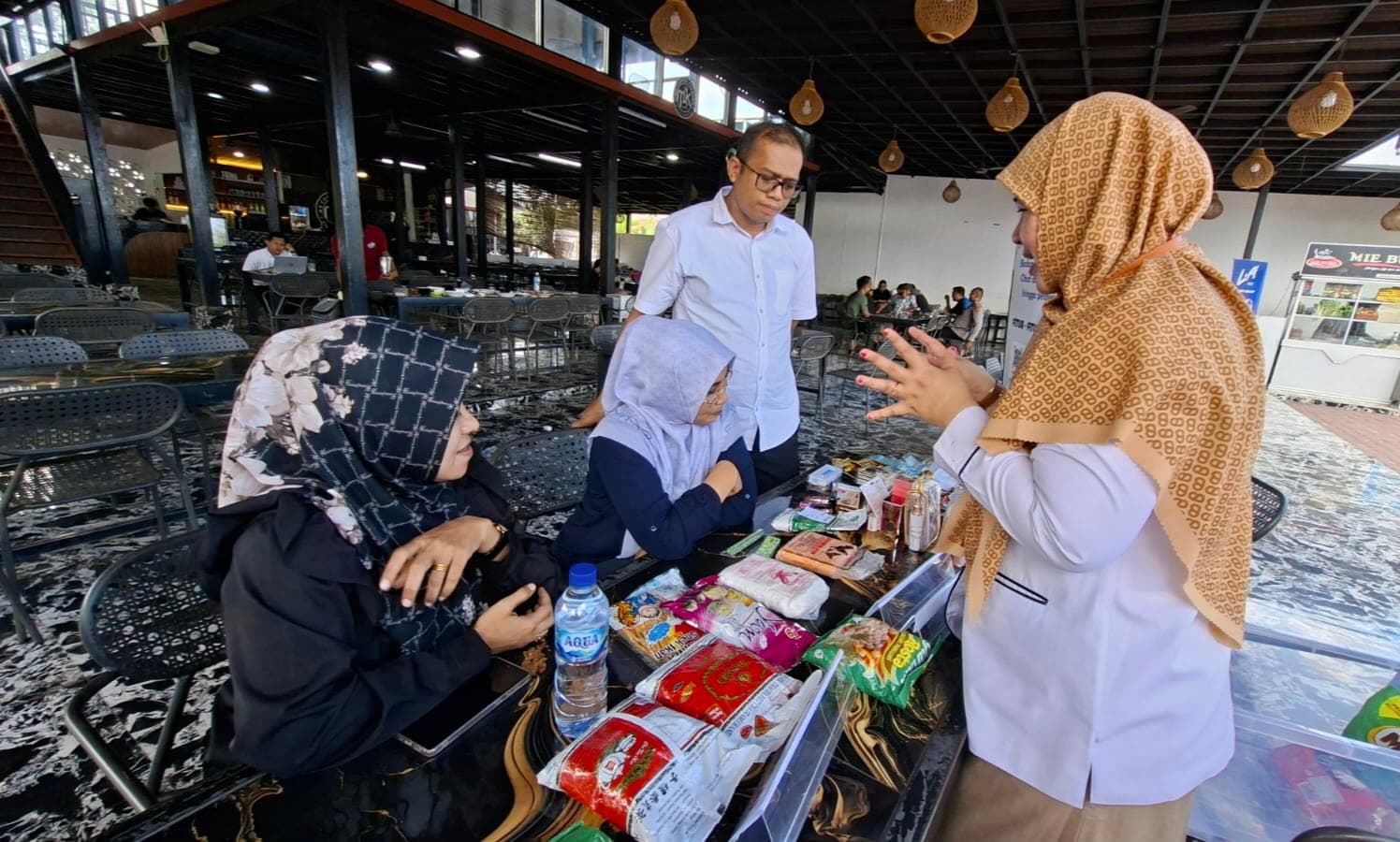 BBPOM Aceh Temukan Kerupuk Berbahaya di Warung Kopi, Edukasi Penting