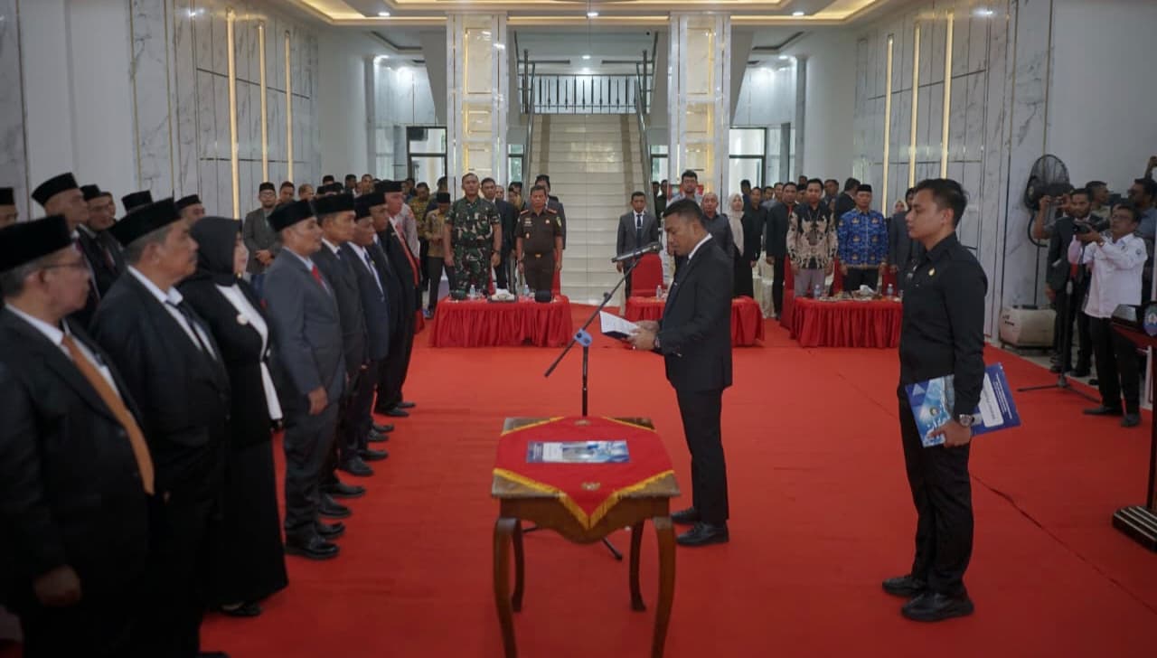 Bupati Aceh Barat Daya Lantik 15 Kepala Dinas Baru, Komitmen Transparansi Tinggi