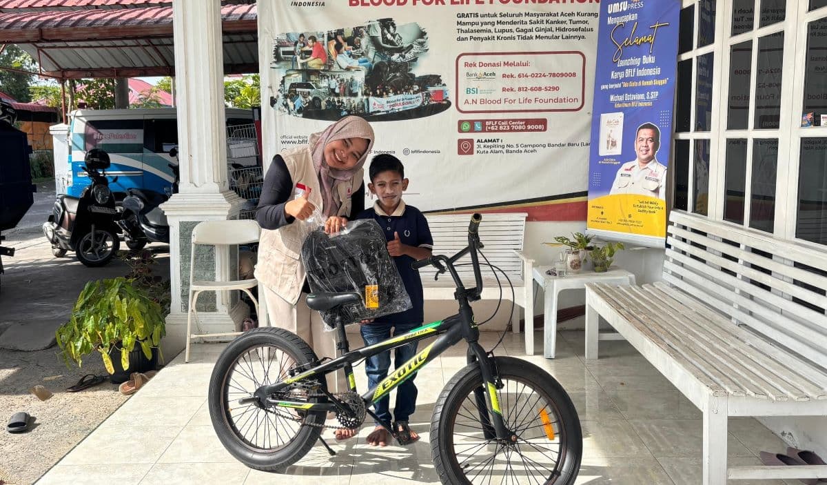 Bocah Aceh dengan Skoliosis Dapat Sepeda Gratis dari BFLF, Semangat Belajar Tetap Tinggi