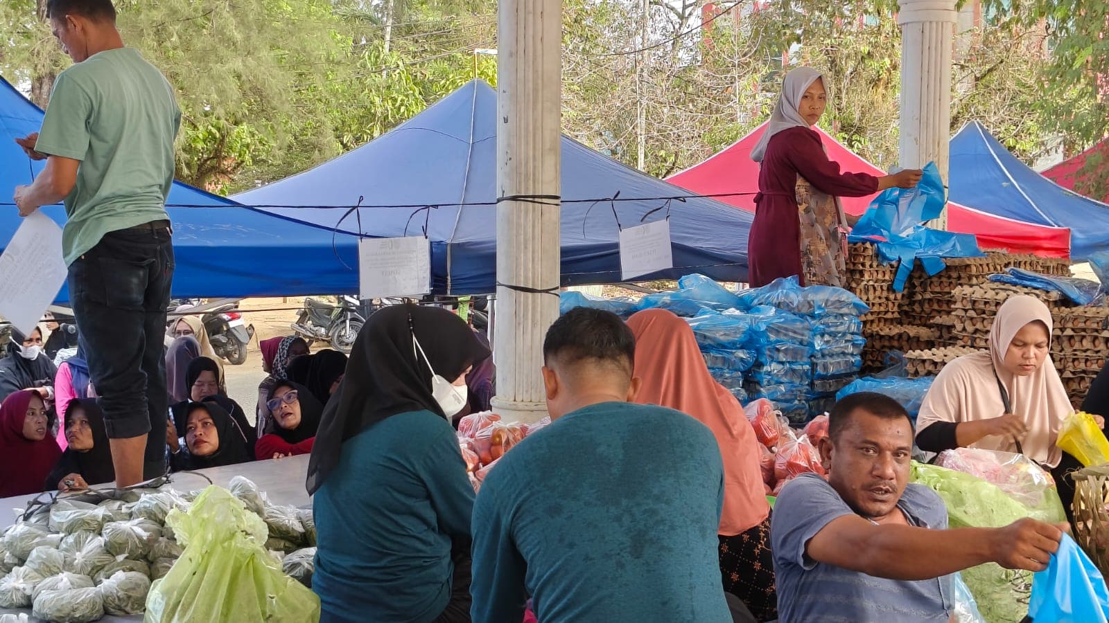 Ratusan Warga Langsa Serbu Pasar Murah Menjelang Ramadan 1447H