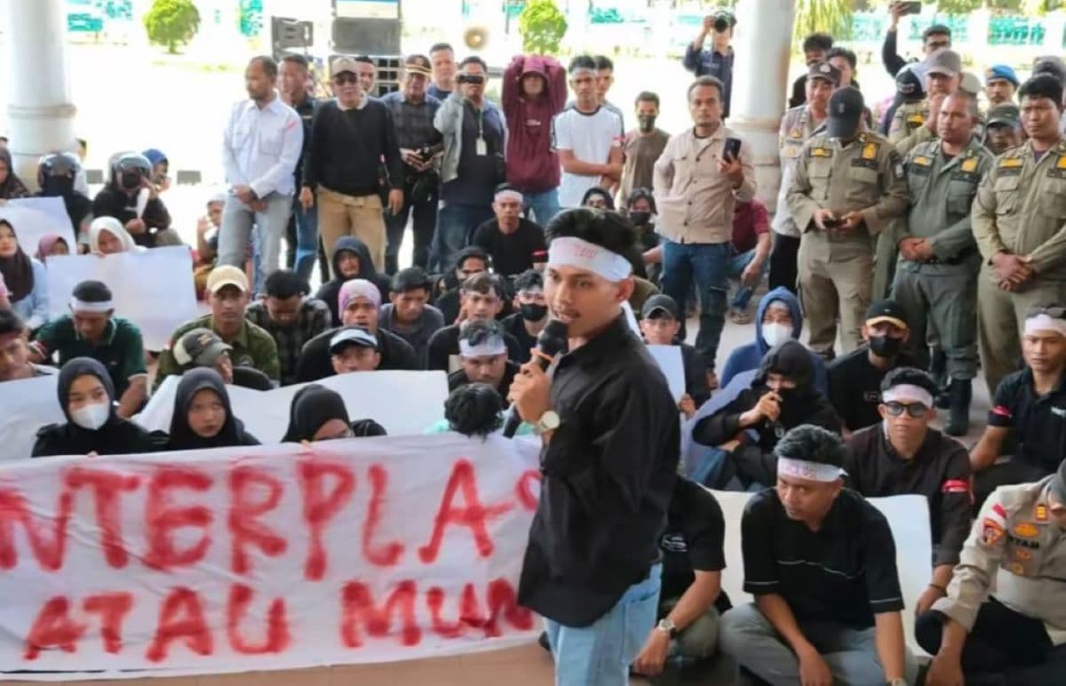 Mahasiswa Aceh Singkil Tantang Bupati Debat Terbuka, Ingin Pertanggungjawaban Kebijakan