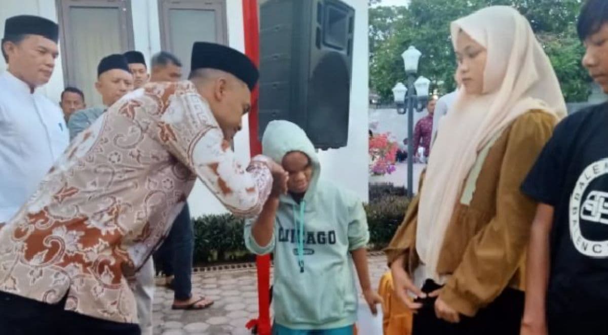Bupati Abdya Salurkan Santunan Rp400 Ribu untuk 736 Anak Yatim