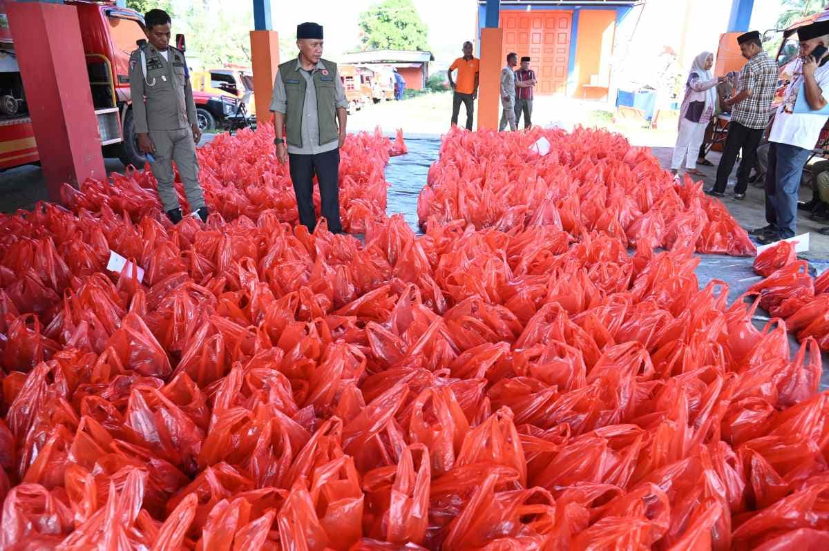 905 KK di Aceh Besar Terima Daging Meugang Bantuan Presiden Prabowo