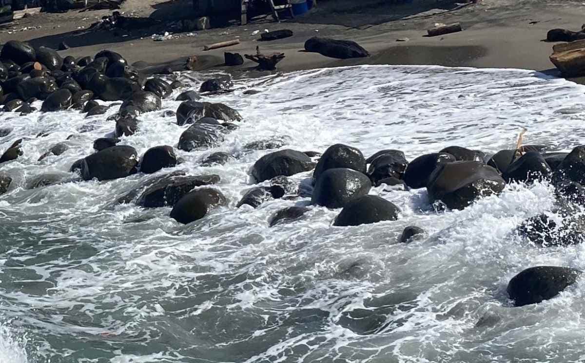 Banjir Rob Ancam Pesisir Lhokseumawe Awal April, Warga Diminta Waspada