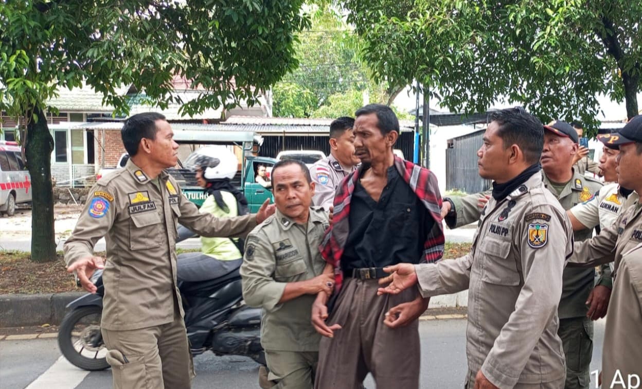 ODGJ Aniaya Lansia di Banda Aceh, Satpol PP Tangkap dan Bawa ke Rumah Sakit Jiwa