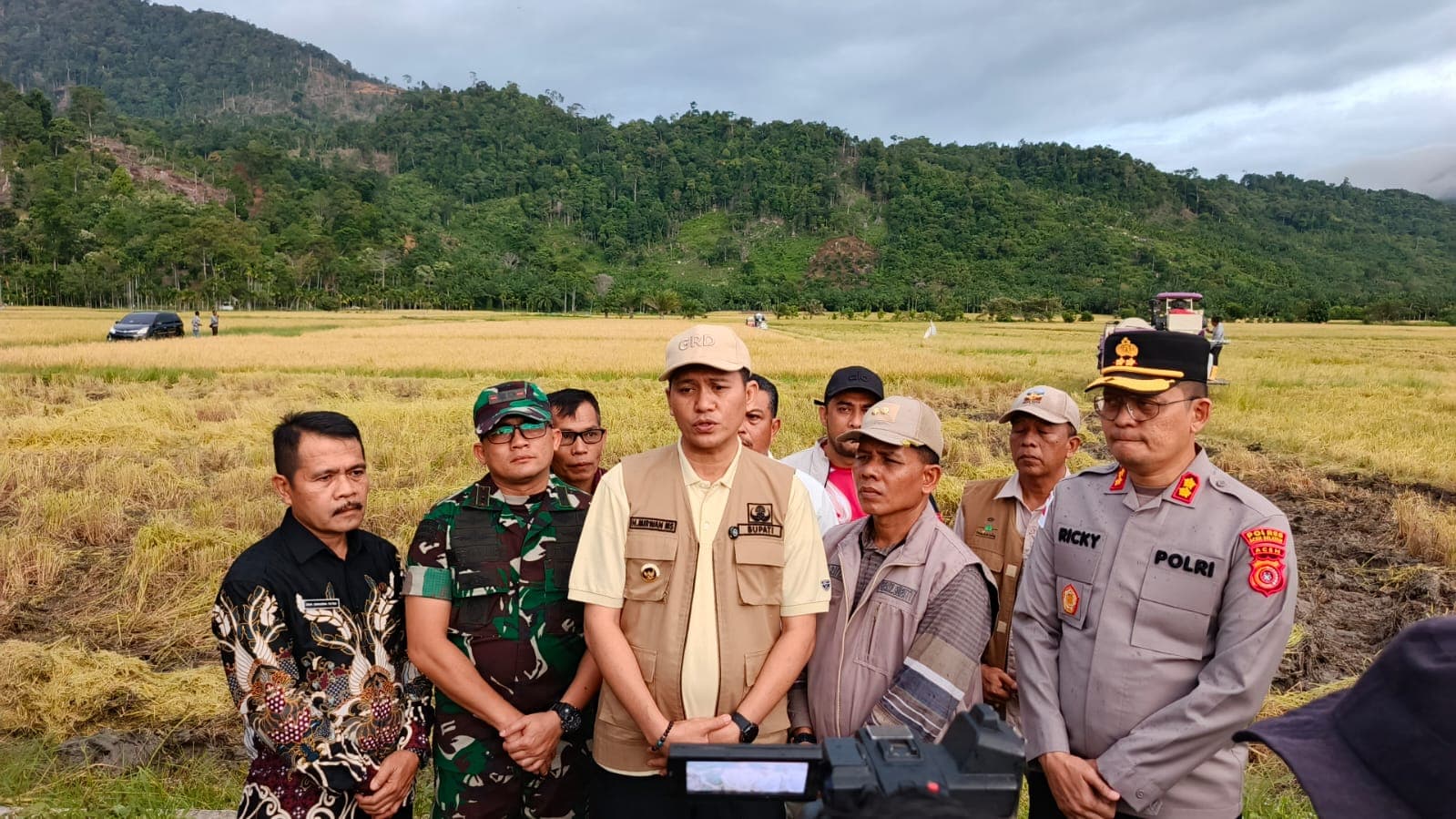Petani Aceh Selatan Panen Raya, Bupati Mirwan Dukung Swasembada Pangan Nasional
