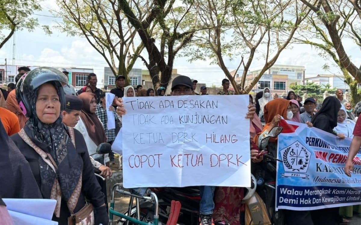 Penyandang Disabilitas Bireuen Bantah Tudingan Digiring dalam Aksi Banjir