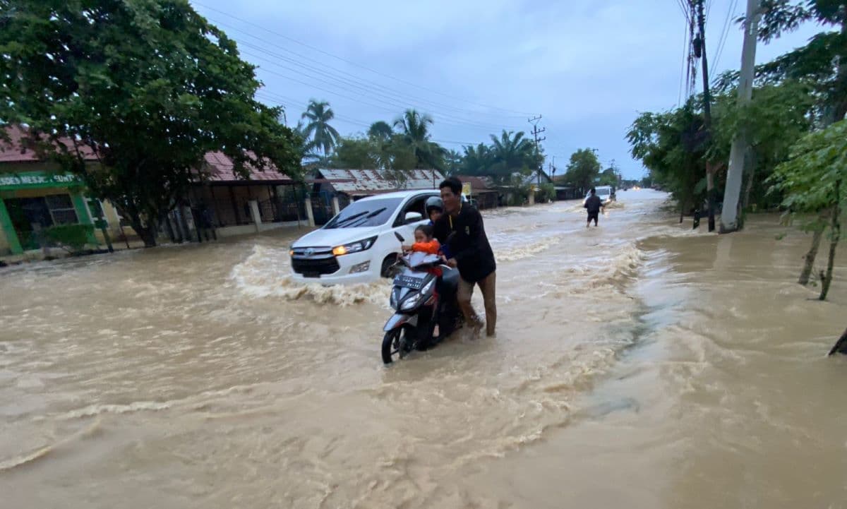 Ratusan Warga Pidie Protes Data Bantuan Banjir Bandang 2025, Verifikasi Ulang Digelar