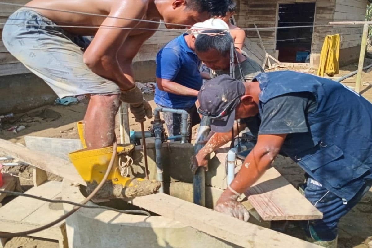 PMI Bersihkan Sumur Warga di Aceh Tamiang Pasca Banjir Bandang