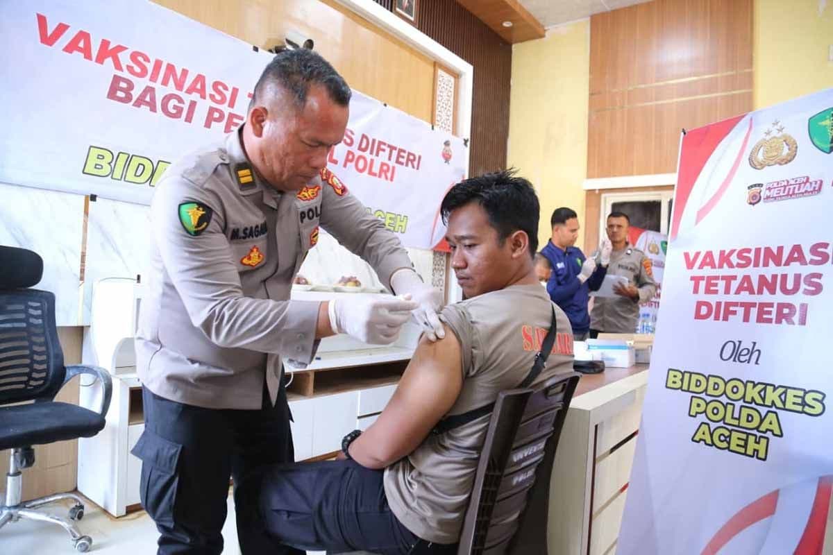 Polri Aceh Vaksinasi Personel Pasca-Bencana Tamiang untuk Mencegah Tetanus