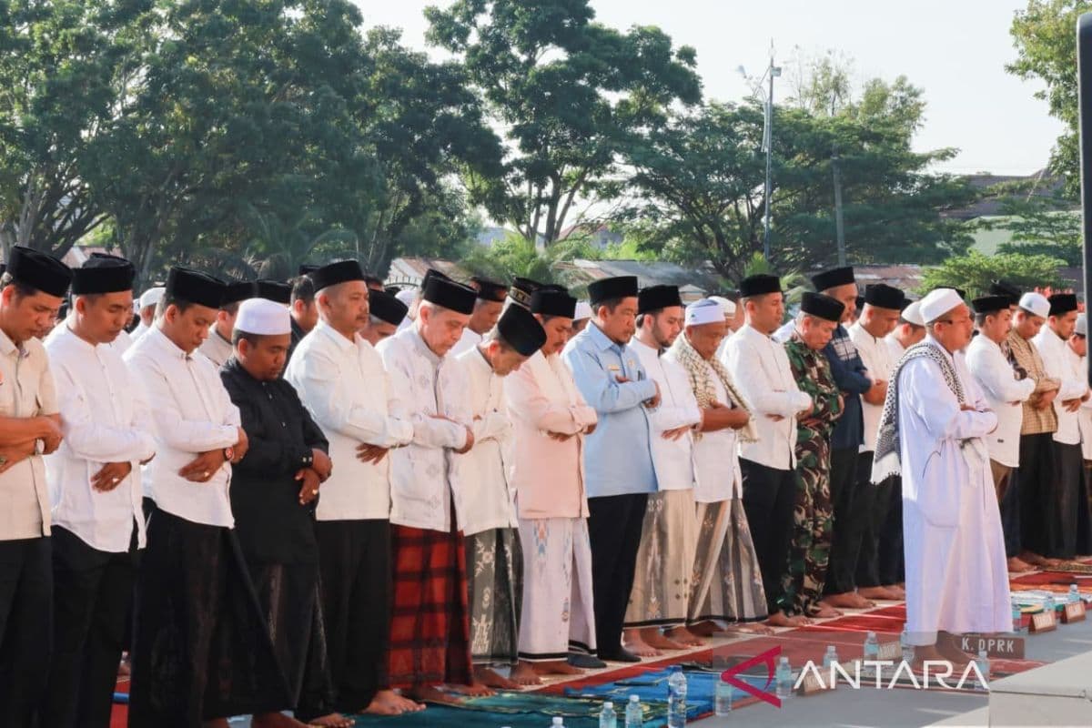 Pemkab Aceh Barat Gelar Shalat Istisqa Minta Hujan, Karhutla Melanda 19 Hektare