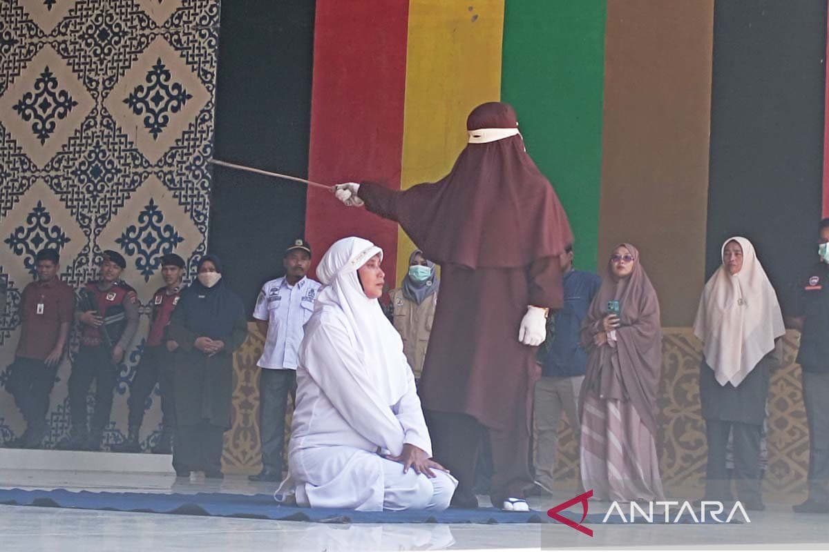 Pasangan 'Open BO' Dihukum Cambuk 25 Kali di Banda Aceh, Warga Khawatir