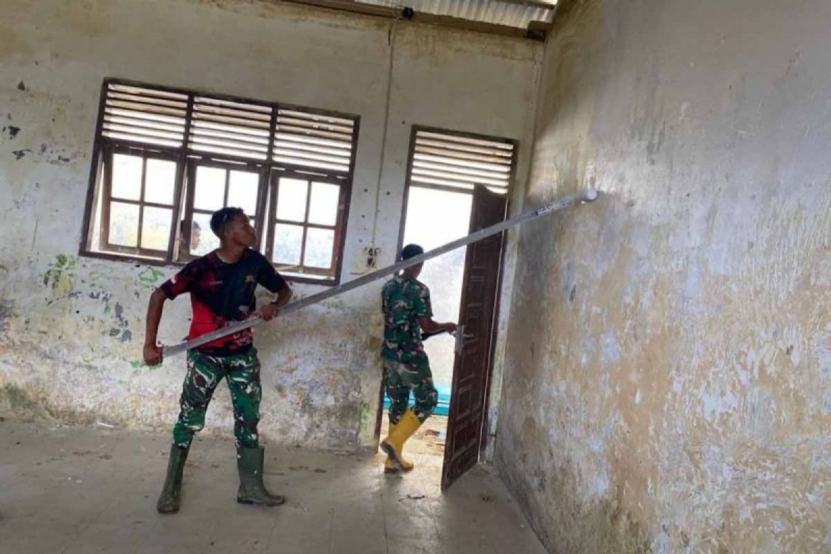 TNI rehabilitasi SDN Sungai Liput Aceh Tamiang pasca banjir bandang