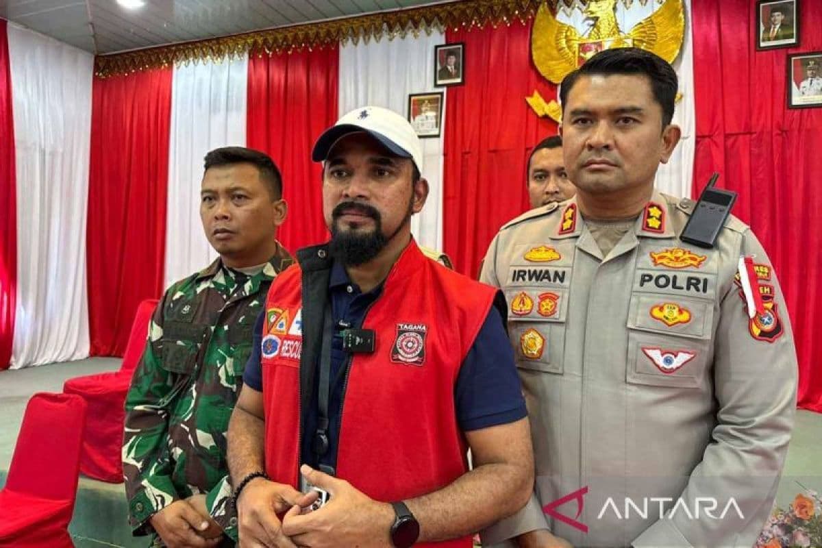 Pemkab Aceh Timur Bekali Kepala Desa dengan HT dan Genset untuk Hadapi Bencana