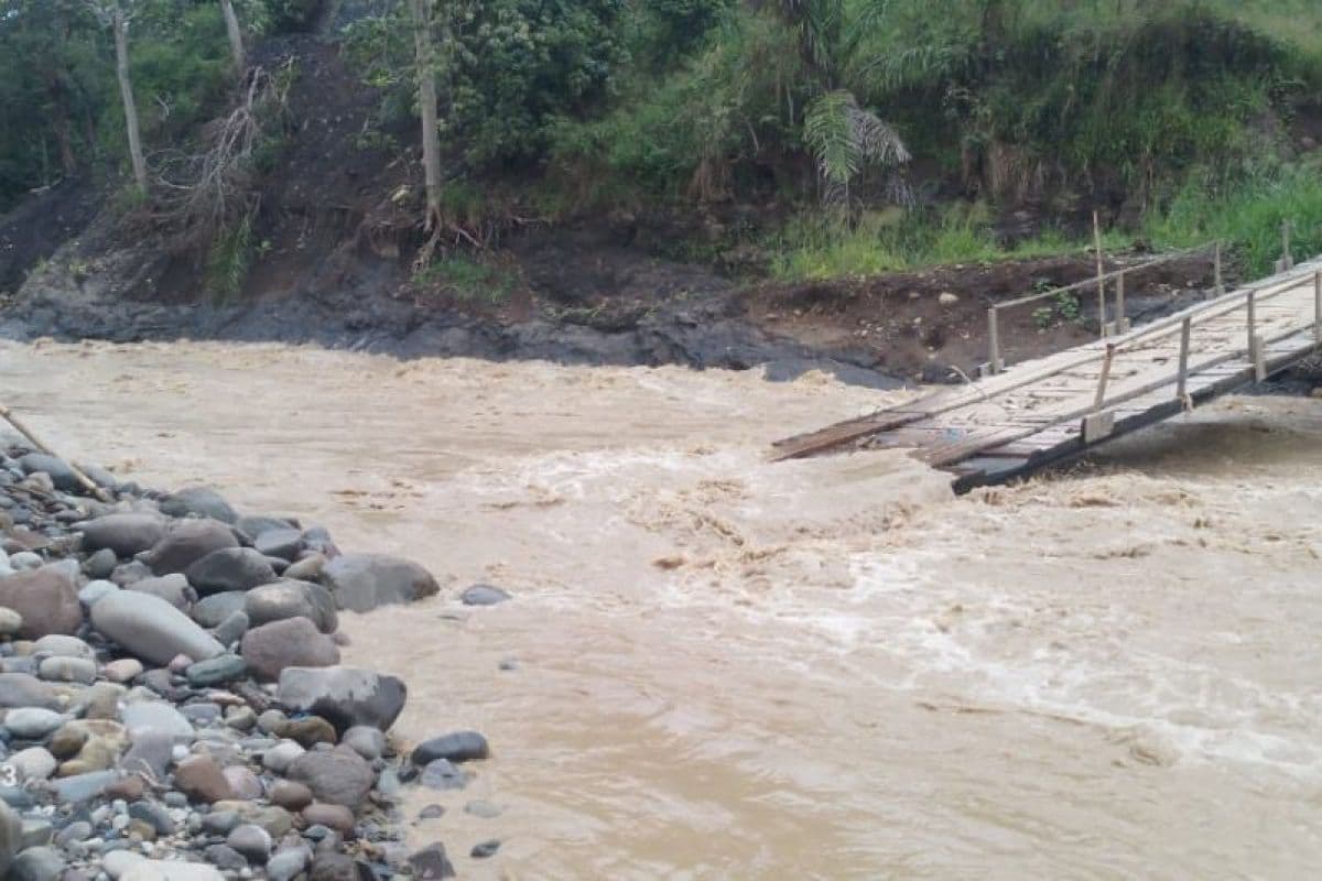 Banjir Bandang Aceh Tengah Isolasi Desa dan Rusak Jembatan Darurat
