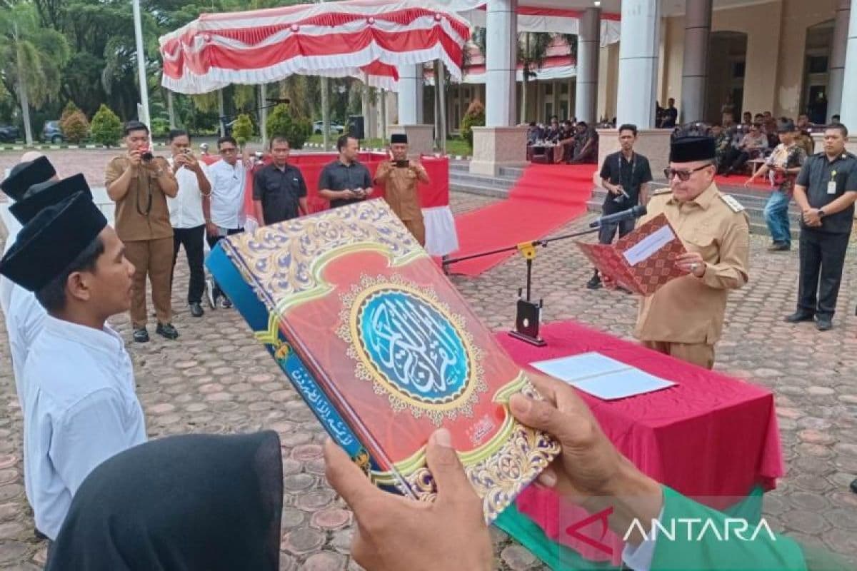 500 Tuha Peut Nagan Raya Dilantik, Perkuat Pengawasan Desa dan Pelayanan Warga