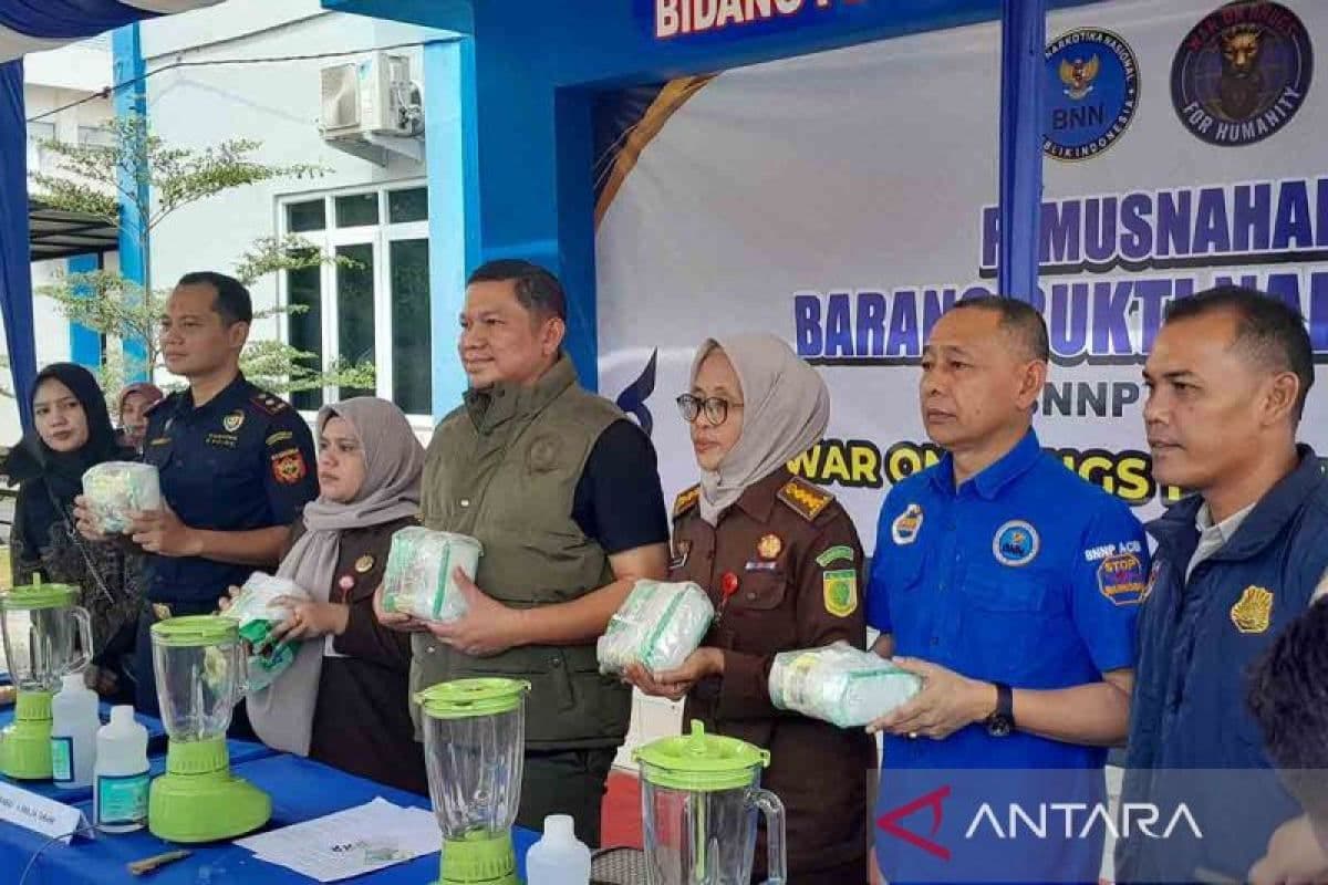 BNNP Aceh Musnahkan 4,989 Kilogram Sabu-Sabu di Banda Aceh, Tersangka Ditangkap di Bireuen