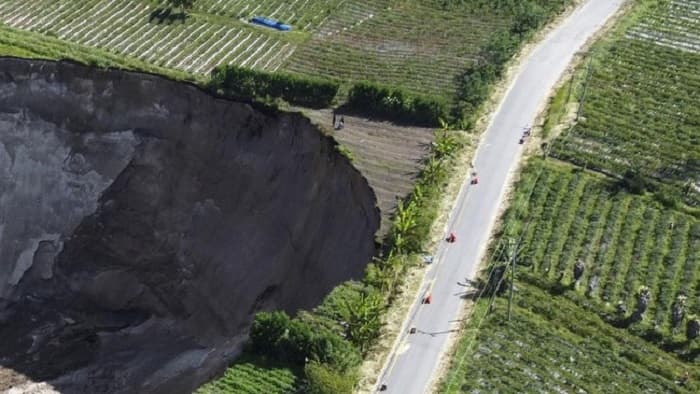 Sinkhole di Aceh Tengah Mengancam Jalan Vital, Warga Khawatir