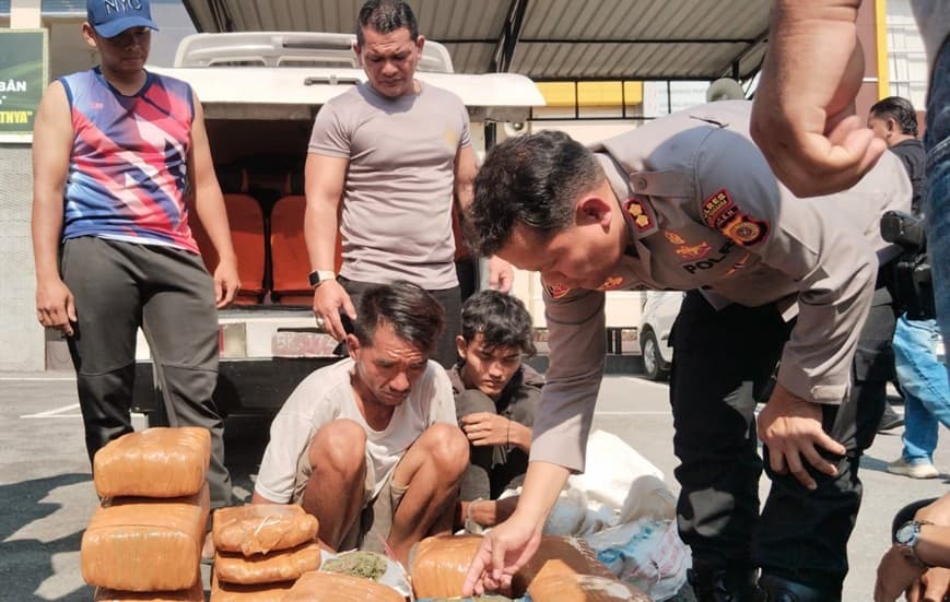 Dua Pria di Aceh Tenggara Ditangkap Bawa 50,7 Kg Ganja, Polisi Introgasi