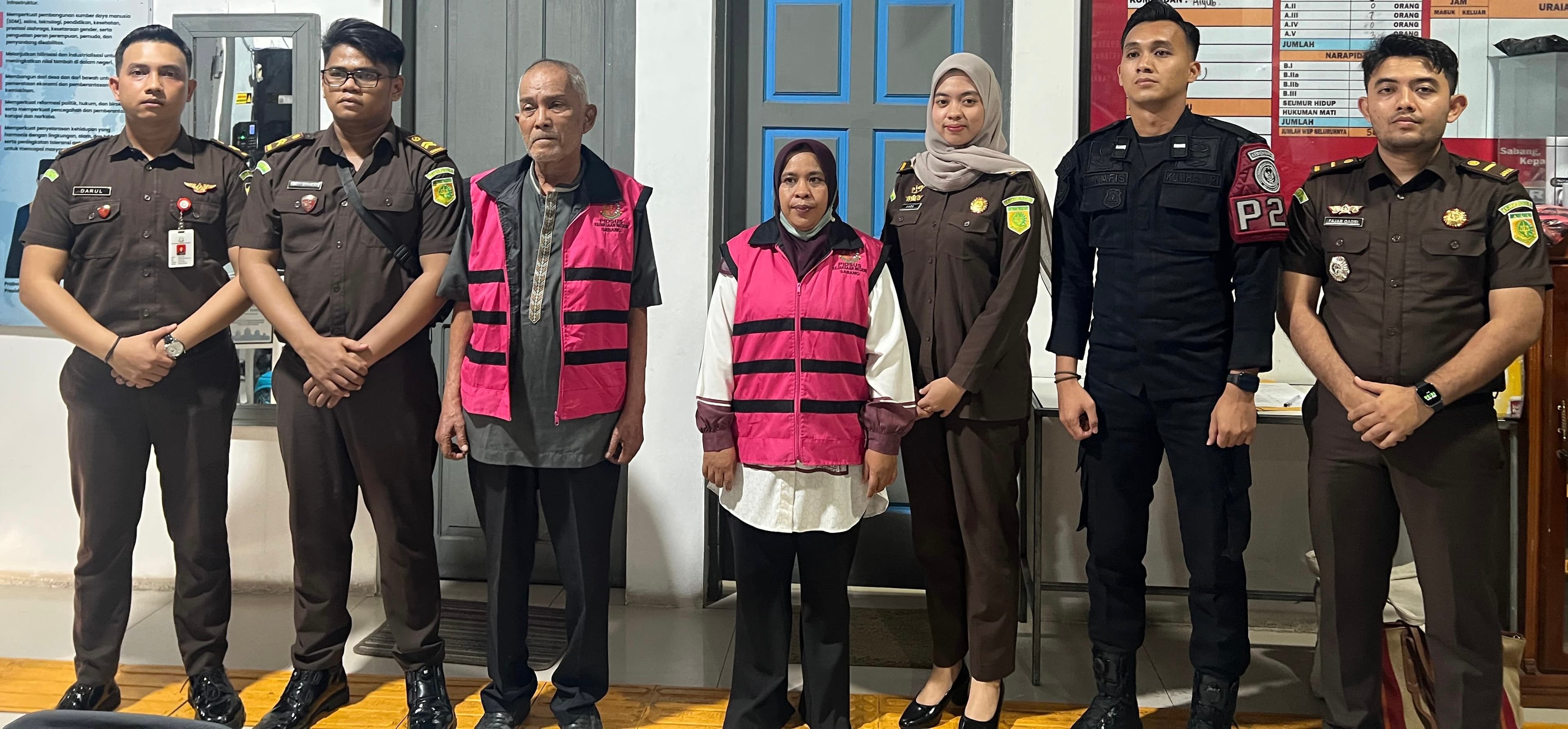 Kejari Sabang Tahan Dua Tersangka Korupsi Dana Gampong Cot Ba’u, Kerugian Rp472 Juta