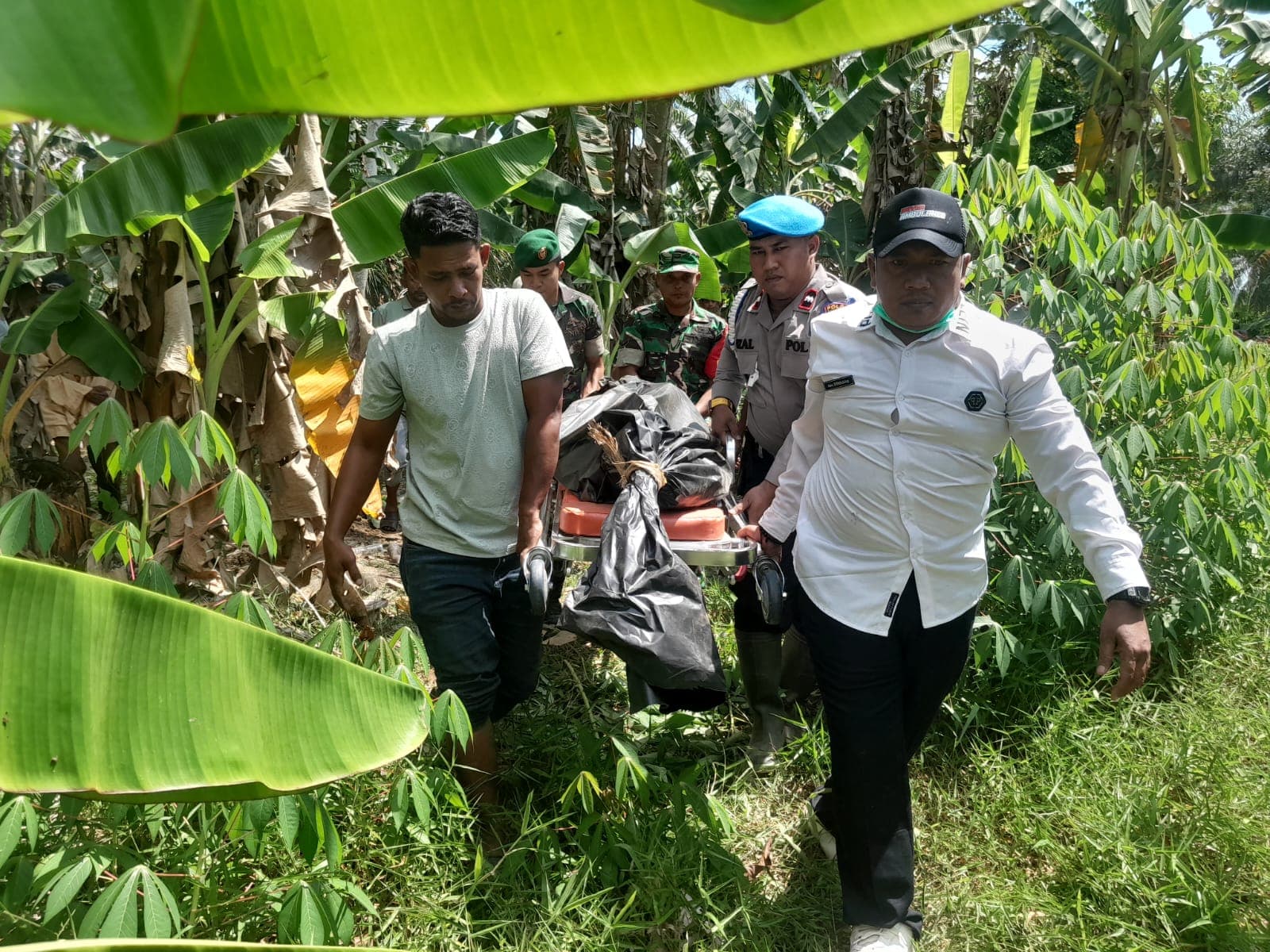 Sakdiah Ditemukan Tewas Terkubur di Kebun Warga Setelah Hilang Diseret Banjir