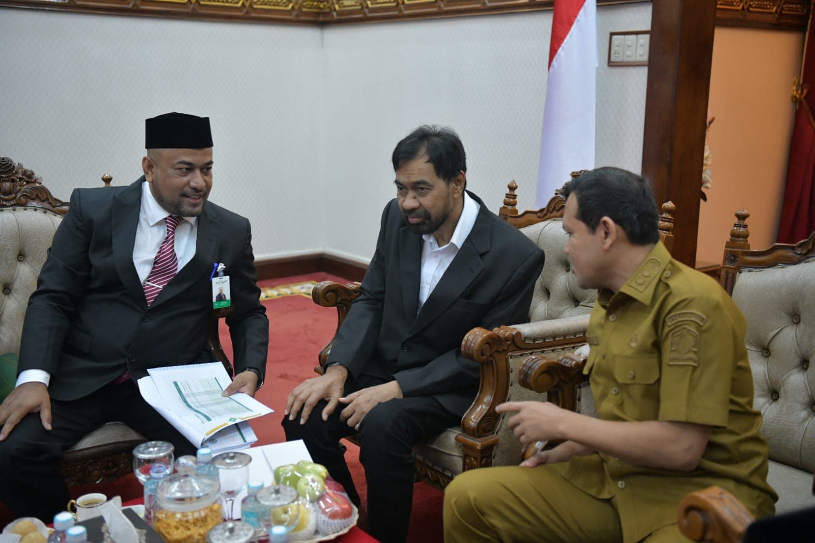 Gubernur Aceh Dorong Bank Aceh Syariah Perkuat Layanan Digital untuk UMKM