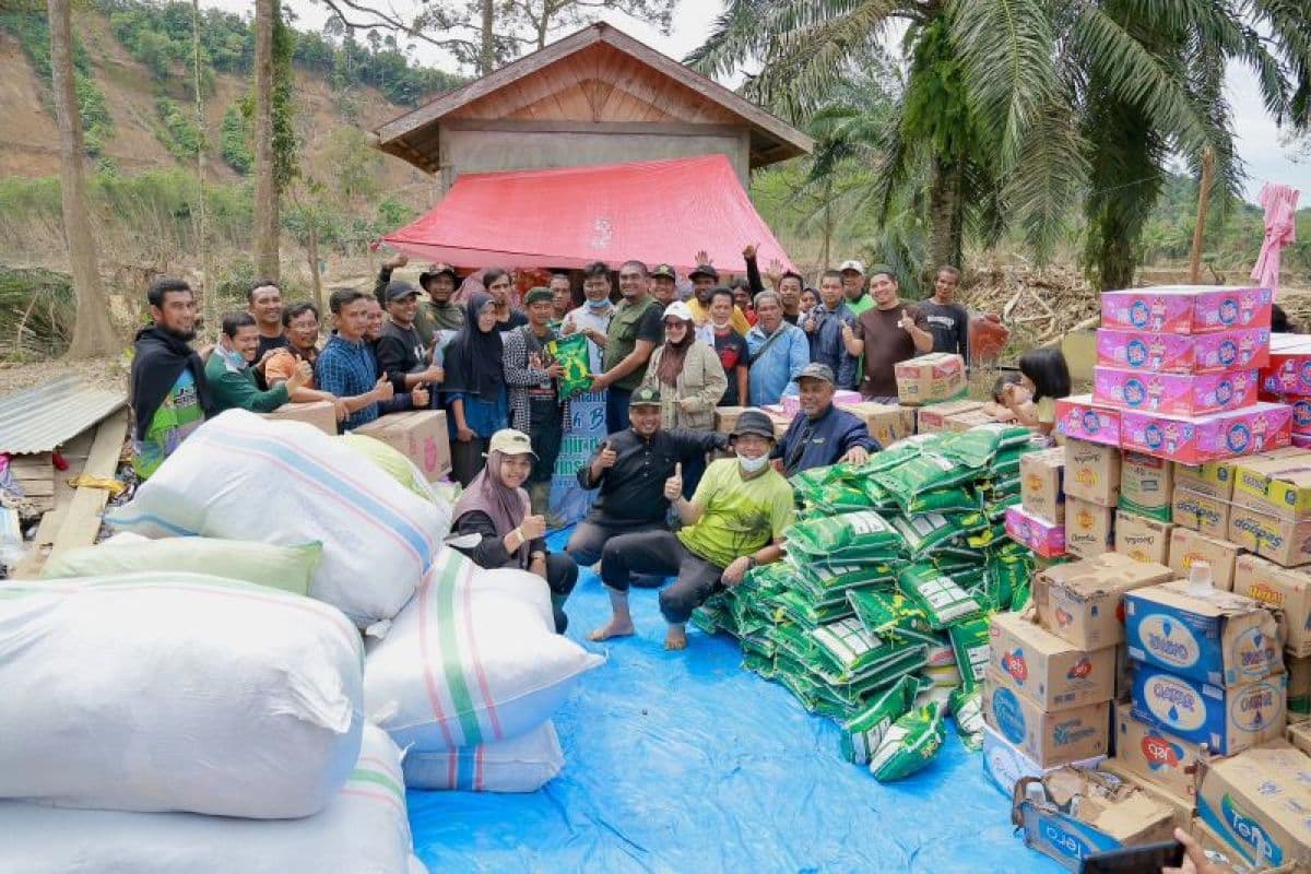 Kemenag Aceh Besar distribusi 10 ton bantuan untuk korban banjir Aceh