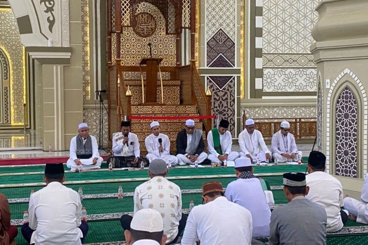 Zikir dan doa bersama warnai peringatan tsunami di Aceh Jaya