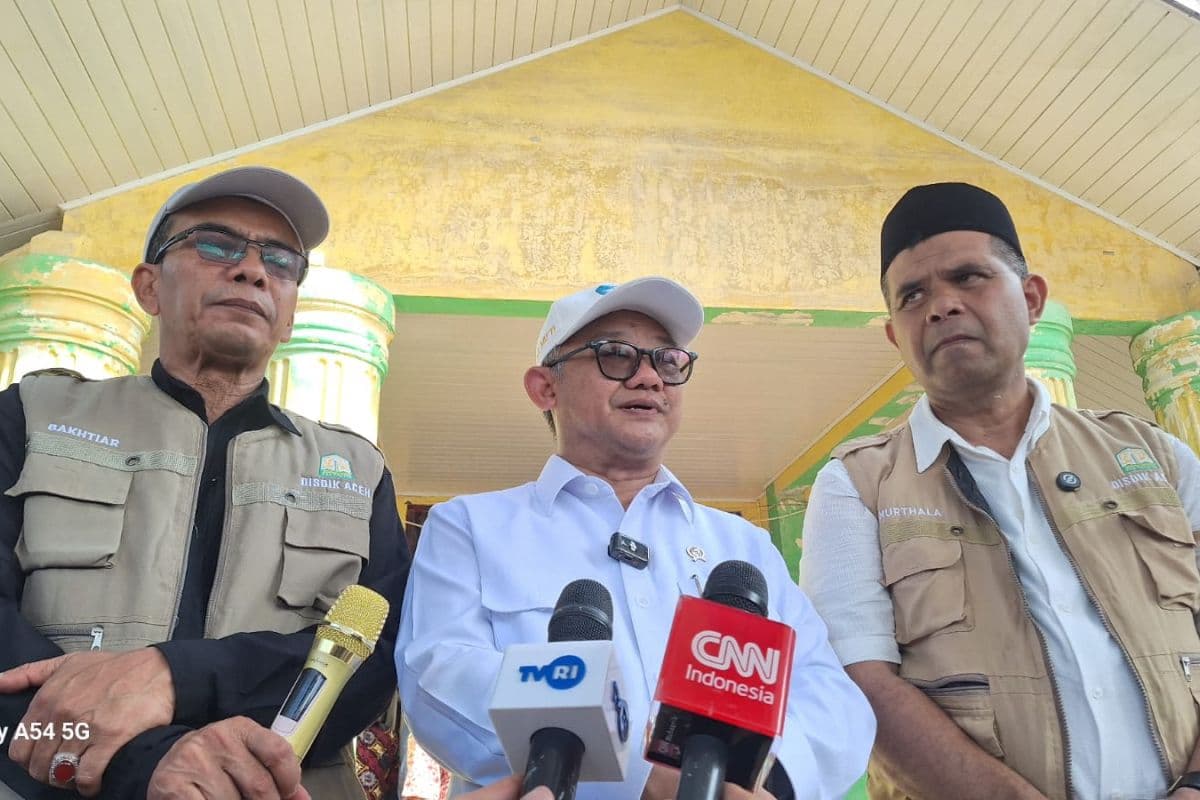 18 Sekolah di Aceh Belajar di Tenda Pasca Banjir dan Longsor