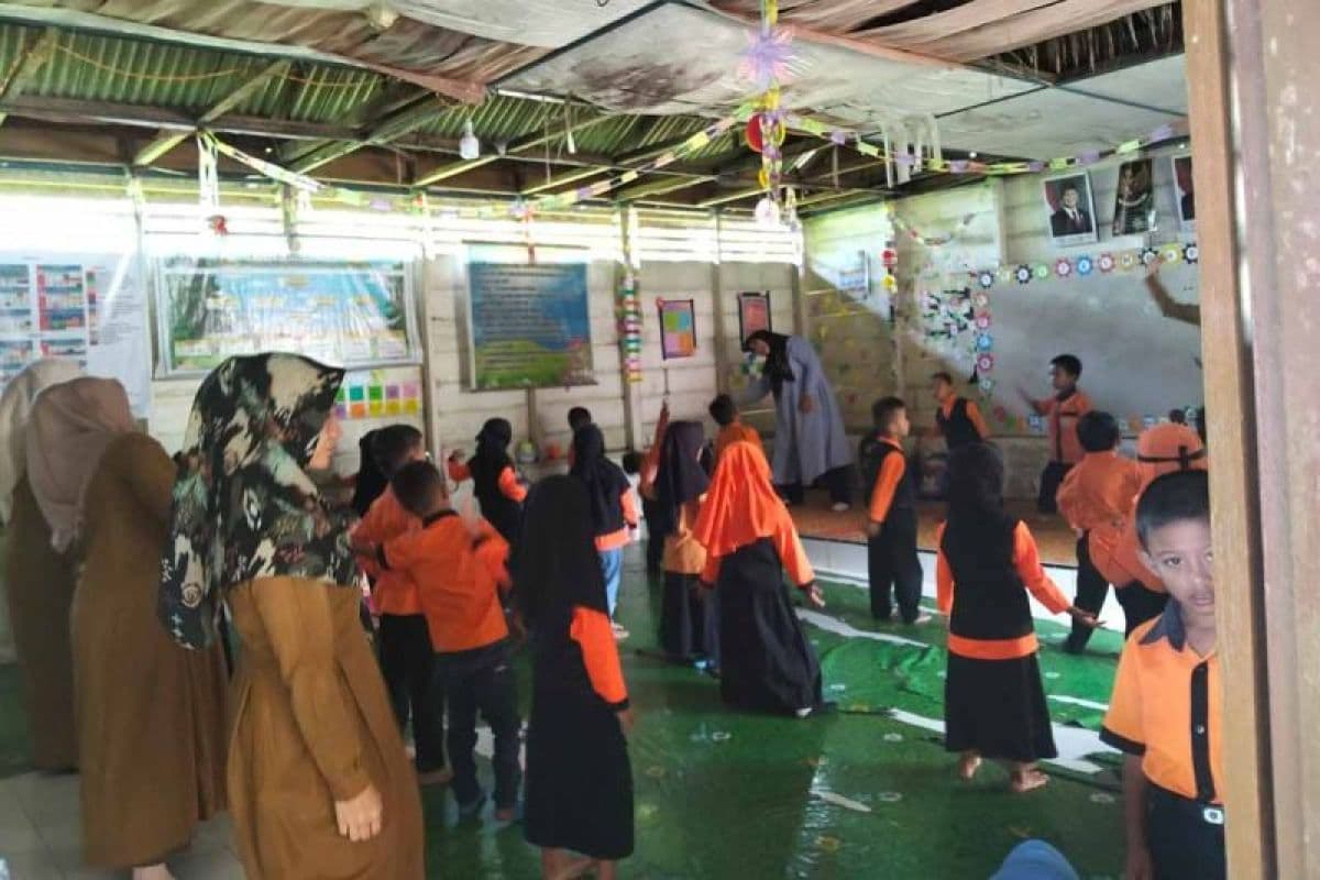 Bangunan TK Negeri Sitalale Rusak Berat, Belajar di Gedung Serbaguna