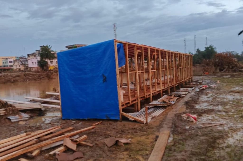 Polri Bangun MCK di Aceh Tamiang untuk Warga Terdampak Pascabencana