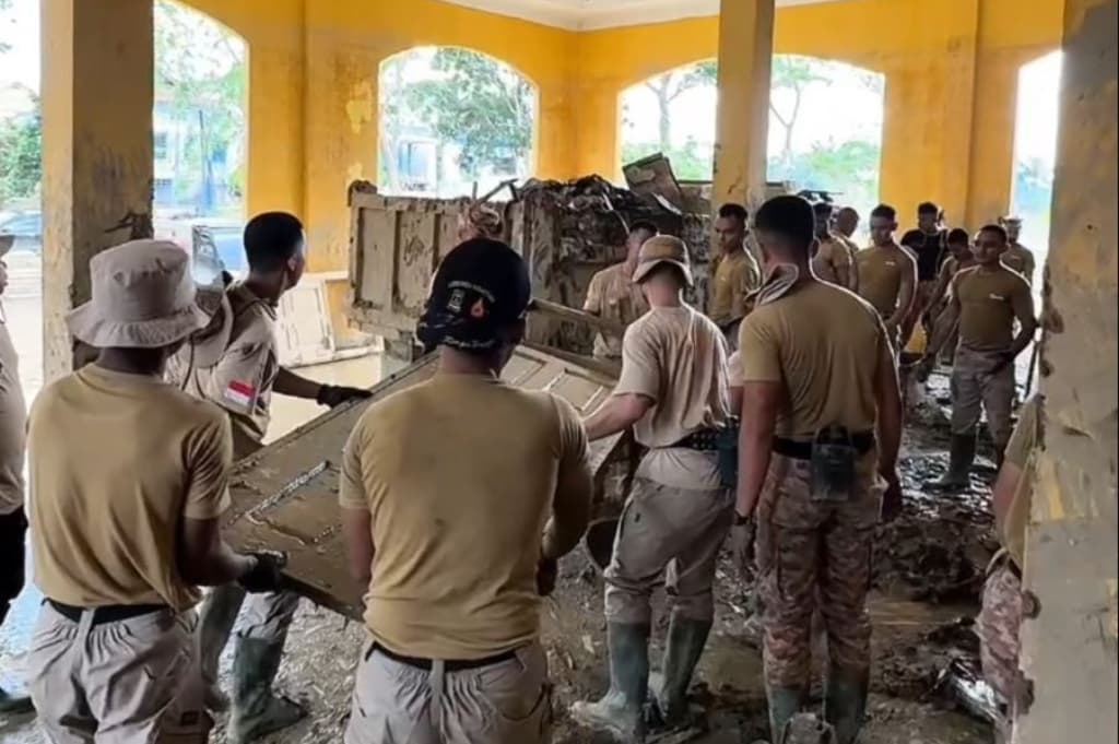 1.138 Praja IPDN Bersihkan Kantor Pemerintah Aceh Tamiang Pasca Banjir