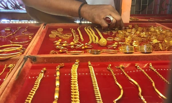 Harga Emas di Pidie Melonjak, Warga Aceh Berburu Investasi Aman