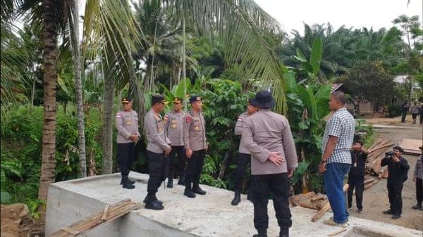 Kapolda Aceh Tinjau Jembatan Bailey Peusangan untuk Akses Warga